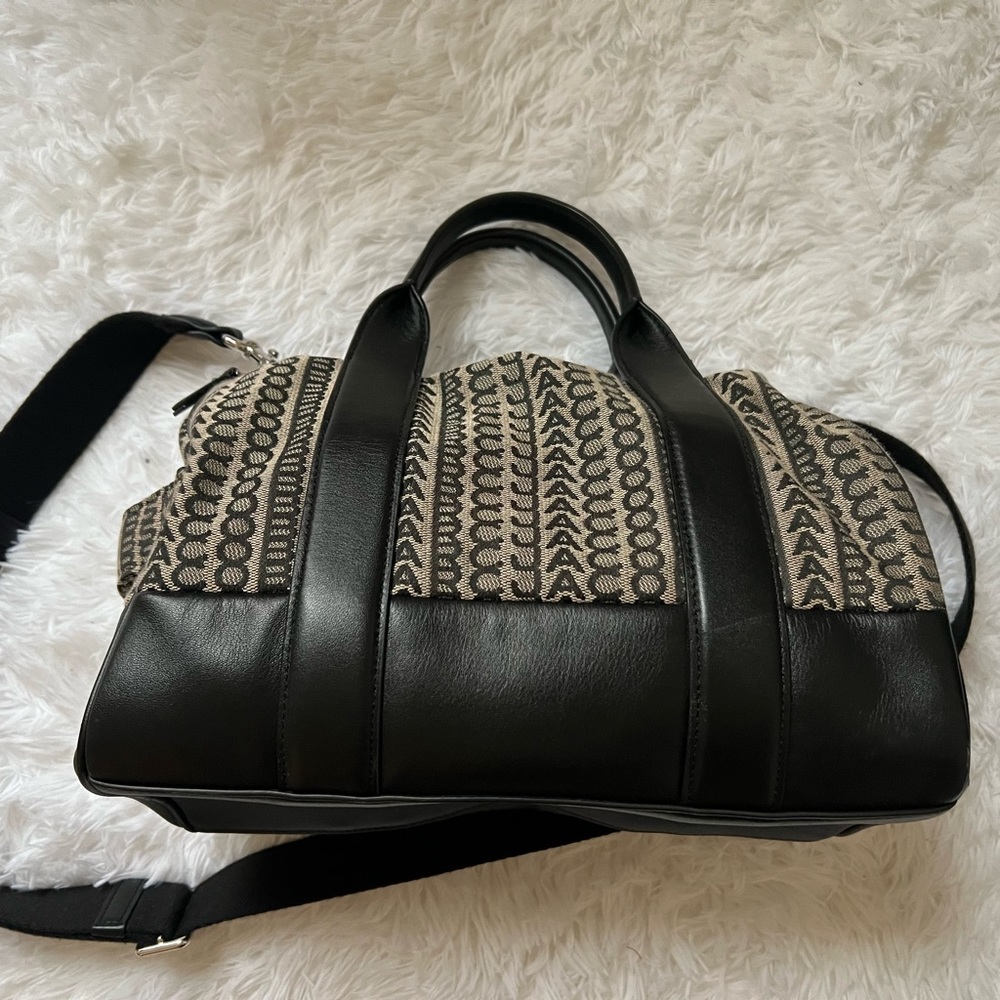 Marc jacobs tote monogram